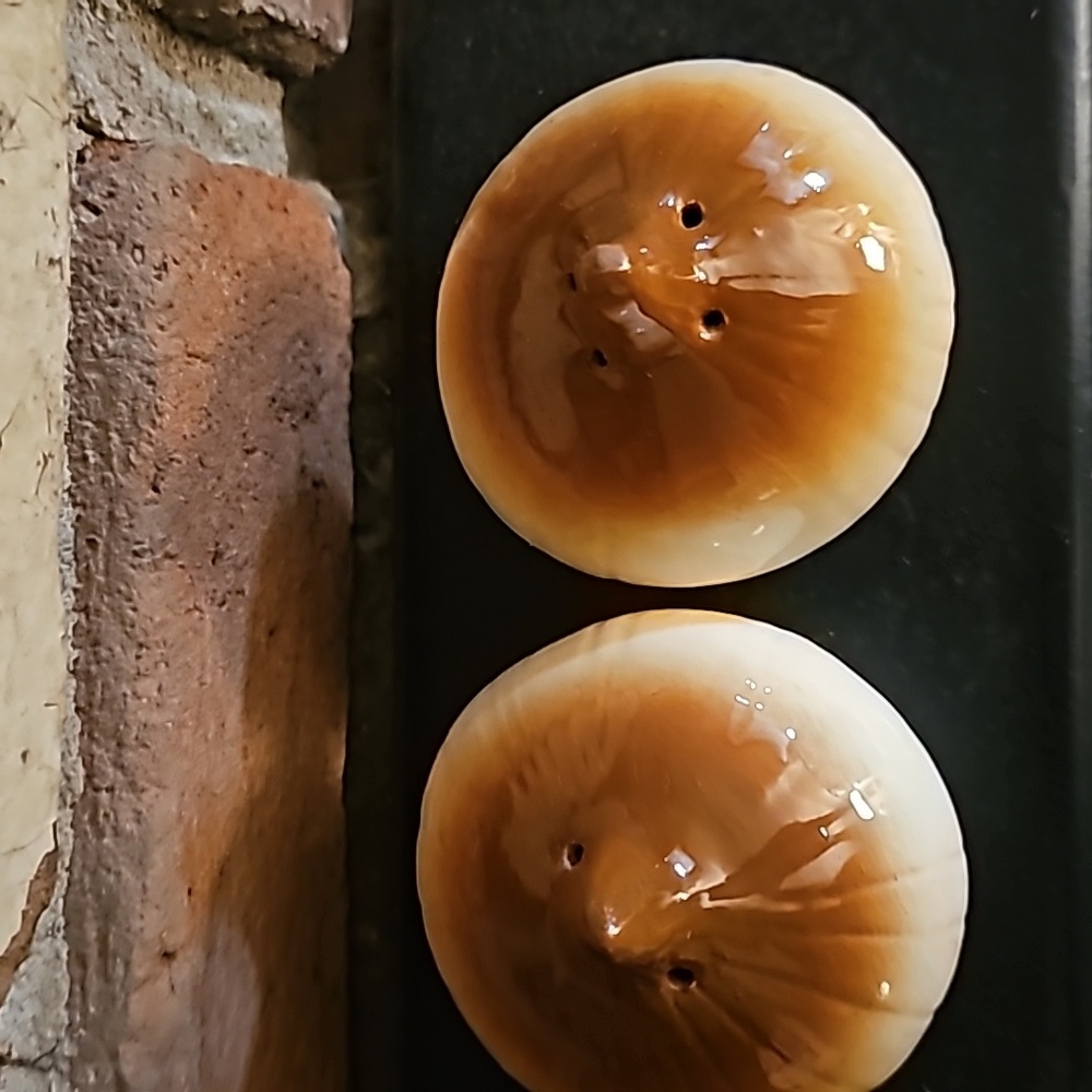 Salt and Pepper Shakers Onions - Picture 3 of 4